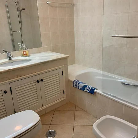 Immaculate 2 Bed, 2 Bath * Αλμπουφέιρα