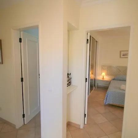 Immaculate 2 Bed, 2 Bath * البوفيرا