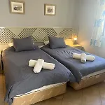 Διαμέρισμα Immaculate 2 Bed, 2 Bath Αλμπουφέιρα