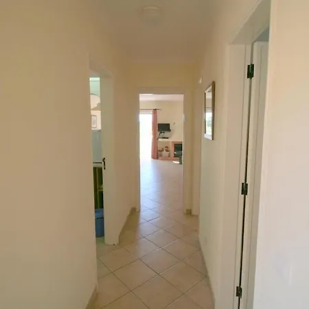 Immaculate 2 Bed, 2 Bath *